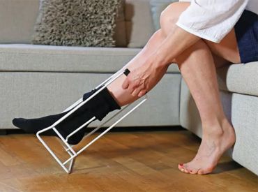 Anziehhilfe für Kompressionsstrümpfe, gepolsterte Griffe